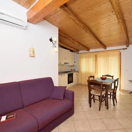 Casa Vacanze Castagno Con Parcheggio Apartment *