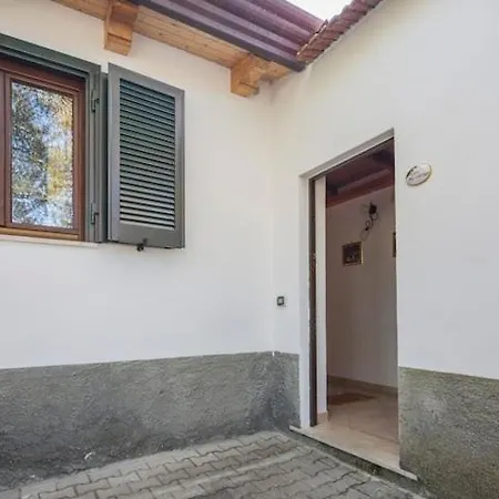 Casa Vacanze Castagno Con Parcheggio