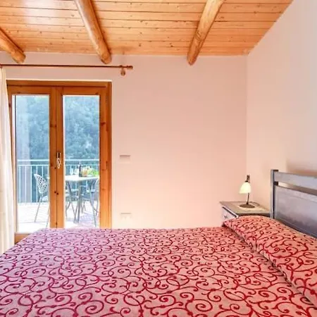 Casa Vacanze Castagno Con Parcheggio Apartment *